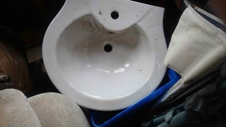 Photo of free Large bathroom sink (Tunbridge wells Ramslye TN4) #2
