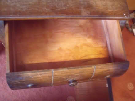 Photo of free small oak antique bedside cabinet (Neston CH64) #4