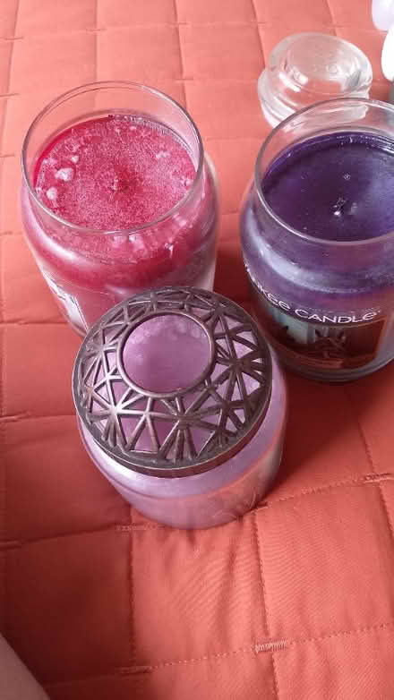 Photo of free Yankee Candles, 2 large, 2 medium (Rumby Hill DL15) #2