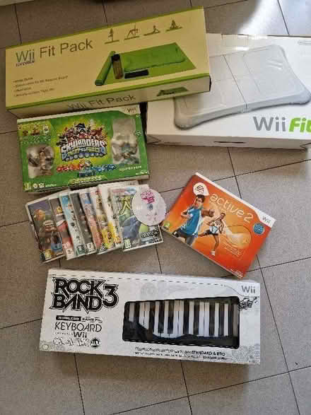 Photo of free Bundle of Nintendo Wii games and accessories (NO console) (Mackworth Estate DE22) #1