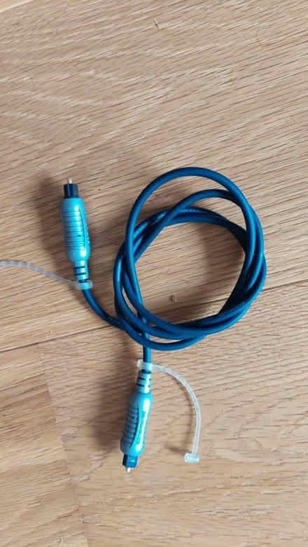Photo of free Optical hifi cable untested (SL6 furze platt) #1