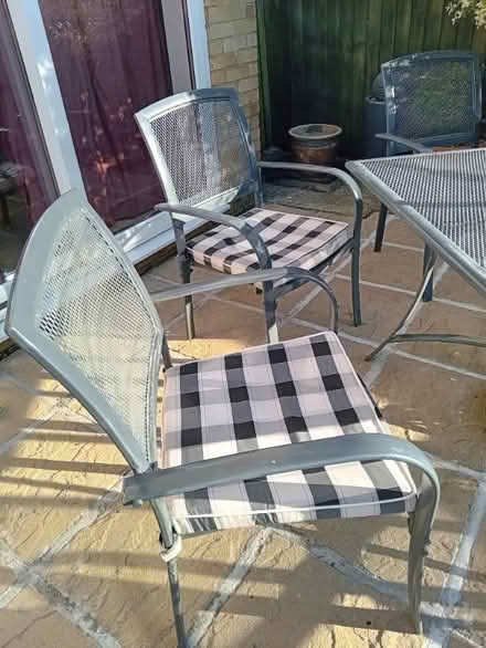 Photo of free Patio table and chairs (Shippon OX13) #2