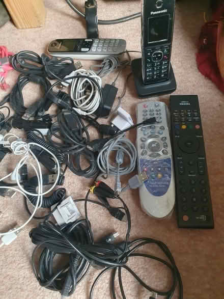 Photo of free Miscellaneous electric bits (North Road N7) #4