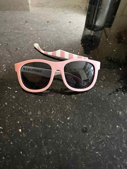 Photo of free Banister sunglasses (TW7) #1