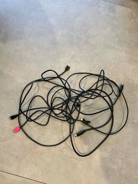 Photo of free 3 or 4 HDMI cables (Upshire (EN9)) #1