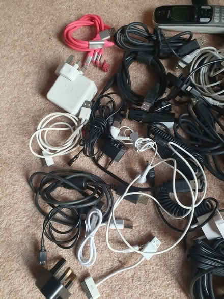 Photo of free Miscellaneous electric bits (North Road N7) #2