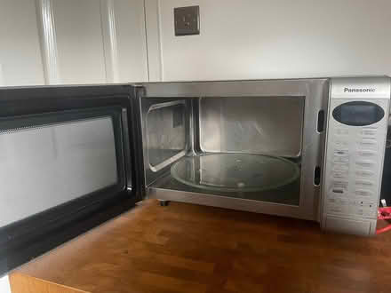 Photo of free microwave (not working) (Liverpool L3) #2