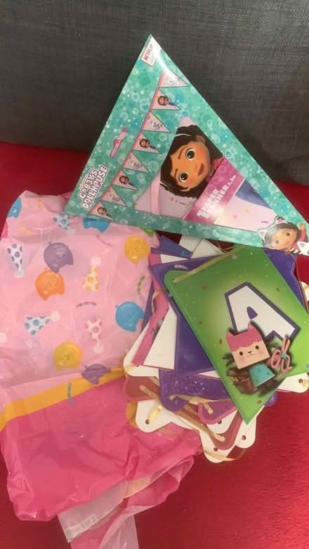 Photo of free Kids party supplies (SE25 selhurst) #2
