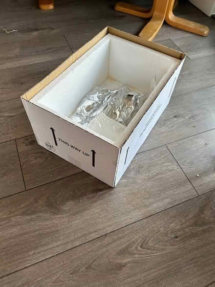 Photo of free 2 polystyrene food boxes with ice packs (NW10) #3