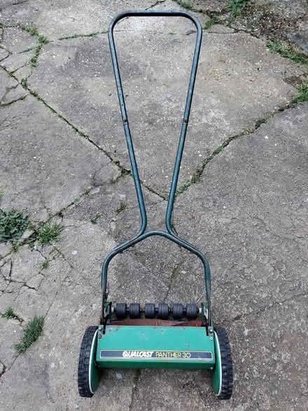 Photo of free Manual Lawnmower (Enfield EN1) #1