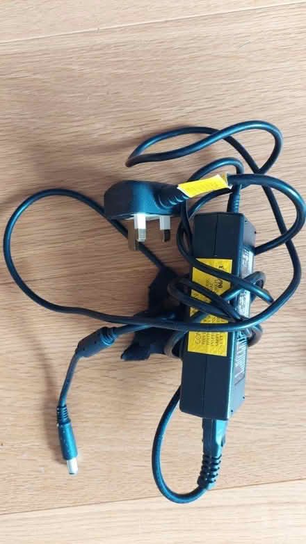 Photo of free Dell laptop charger (SL6 furze platt) #2
