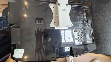 Photo of free Small flat screen tv and wall mount (TA1) #2