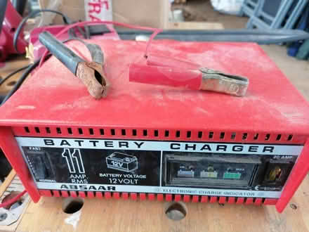 Photo of free Battery charger (Woodbrook HR5) #1