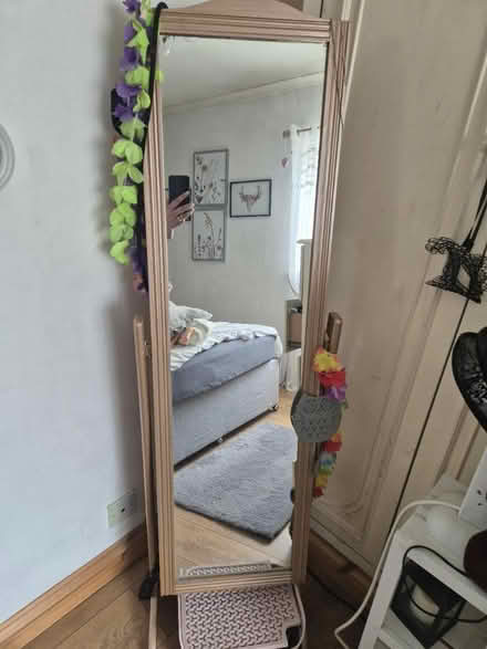Photo of free Long mirror (CW7) #1