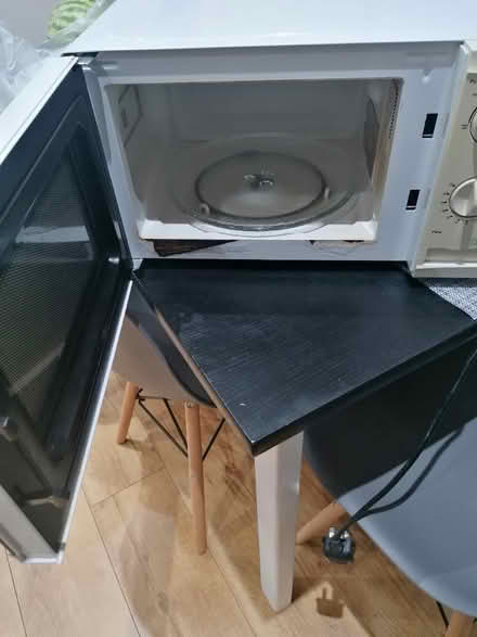 Photo of free Old microwave (CR8) #2