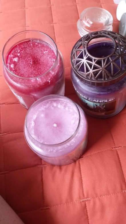 Photo of free Yankee Candles, 2 large, 2 medium (Rumby Hill DL15) #3