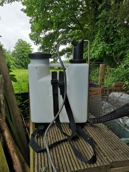 Photo of free 20 Litre back pack sprayer (Fairfield LA1) #2