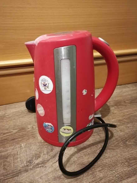Photo of free Electric Kettle (Old Woking GU22) #1