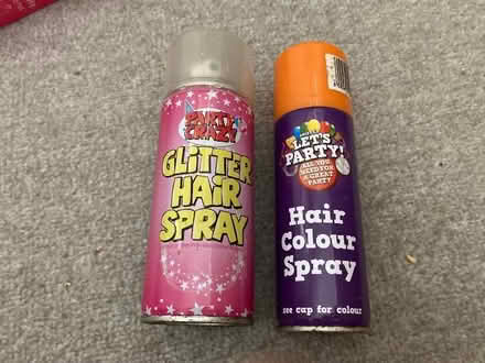 Photo of free Colour and Glitter hair spray (Stafford ST16) #1