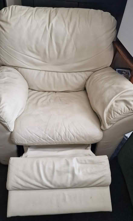 Photo of free Armchair (CT11) #2