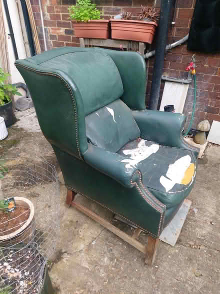 Photo of free Single sofa (Morden SM4) #3