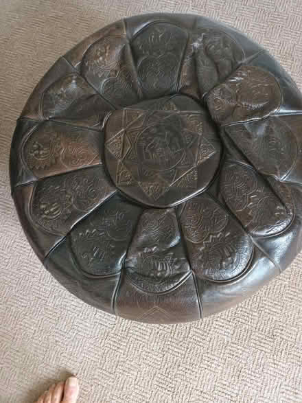 Photo of free Leather pouffe (DA7) #2