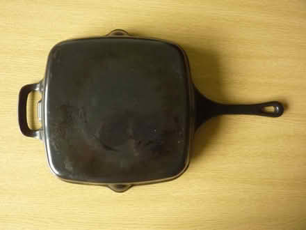 Photo of free Cast iron griddle pan (Congleton CW12) #2