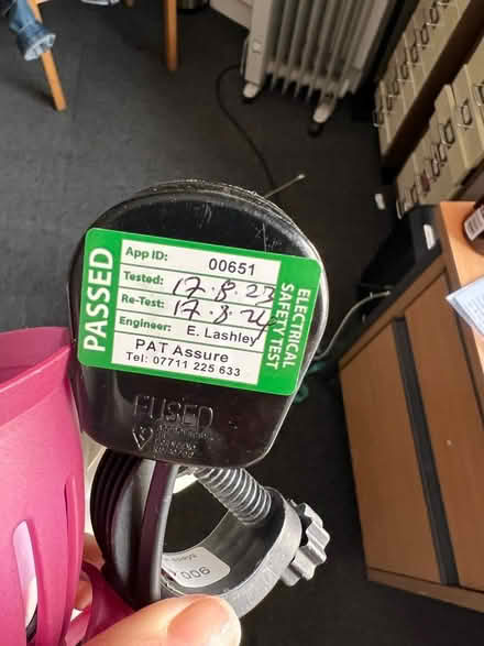 Photo of free 2 x small lights clamp on (Teddington TW11) #3
