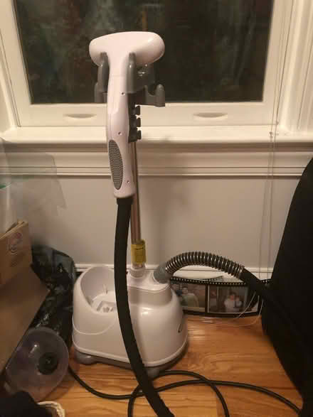 Photo of free Steamer with stand (Clarendon metro,Arlington, VA) #1