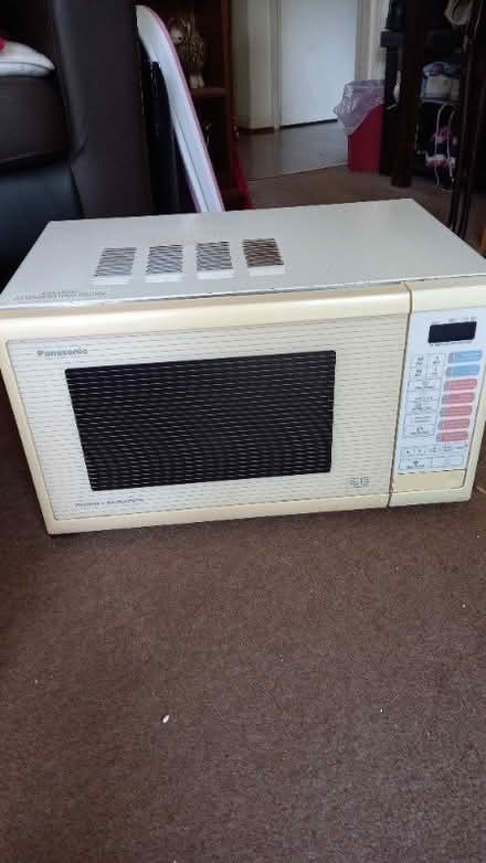 Photo of free Microwave (Bernards Heath AL1) #1