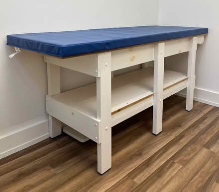 Photo of free Treatment table or work bench (Yonge/Finch) #1