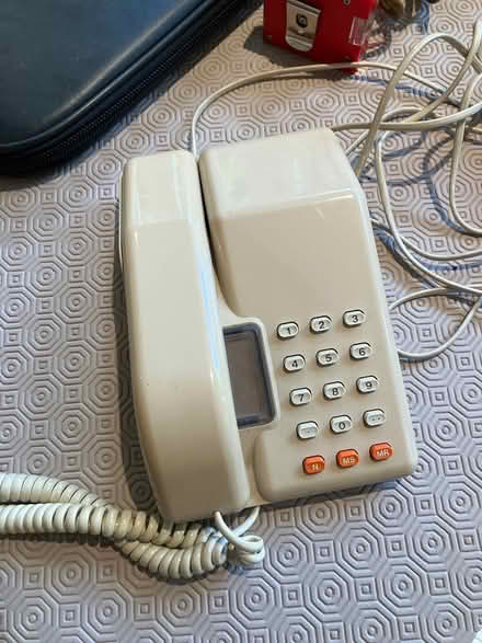 Photo of free Prop phone (Beaconsfield HP9) #1
