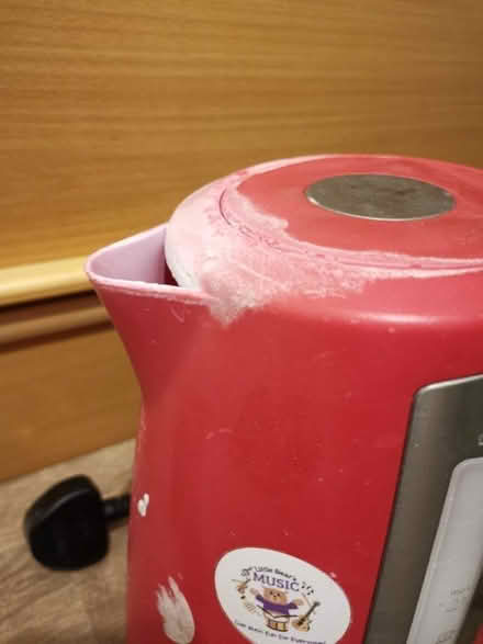 Photo of free Electric Kettle (Old Woking GU22) #3