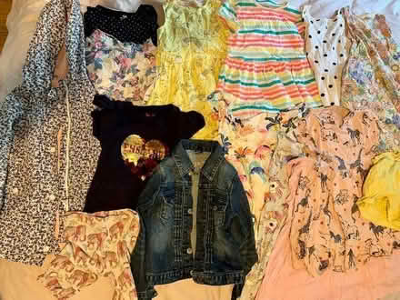 Photo of free Girls summer clothes, aged 4-5 years (Canonbury N1) #1