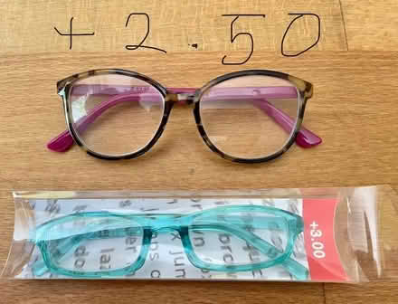 Photo of free New, Non-prescription Reading glasses - Bussage area (Bussage GL6) #1