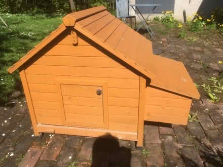 Photo of free hen house (Pembridge HR6) #1