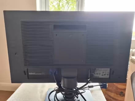 Photo of free Computer screen (Hayes BR2) #2