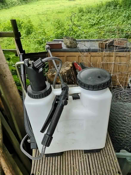 Photo of free 20 Litre back pack sprayer (Fairfield LA1) #1