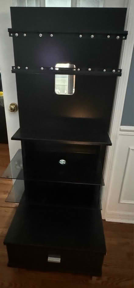 Photo of free Tv Stand (Mississauga/ Streetsville) #1