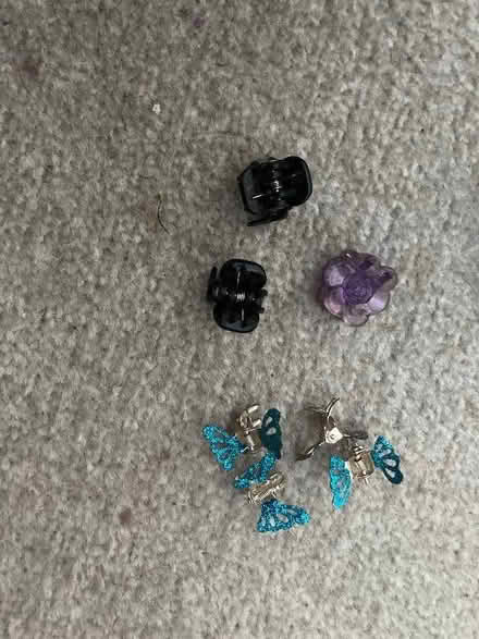 Photo of free Various hair clips and grips (Stafford ST16) #2