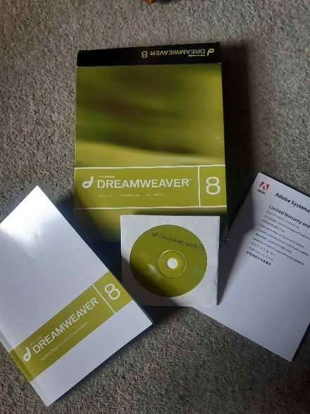 Photo of free Macromedia Dreamweaver 8 - boxed complete (Osney OX2) #1
