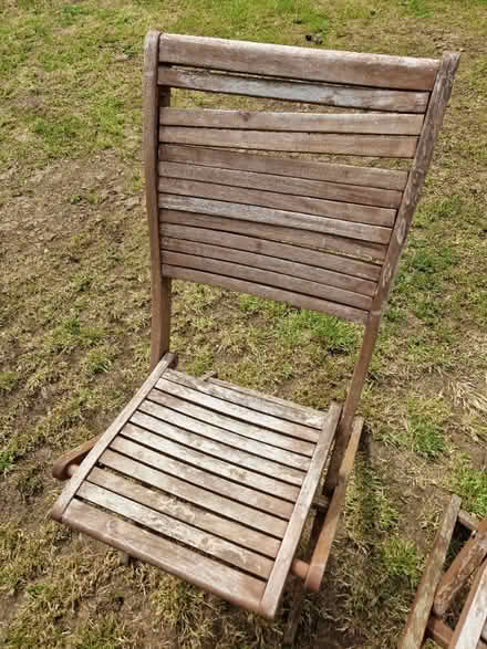 Photo of free Wooden table & 4 chairs - needs repairs! (Middleton MK10) #3