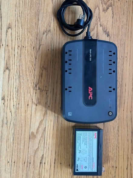 Photo of free APC backup UPS unit (Central Belmont) #1