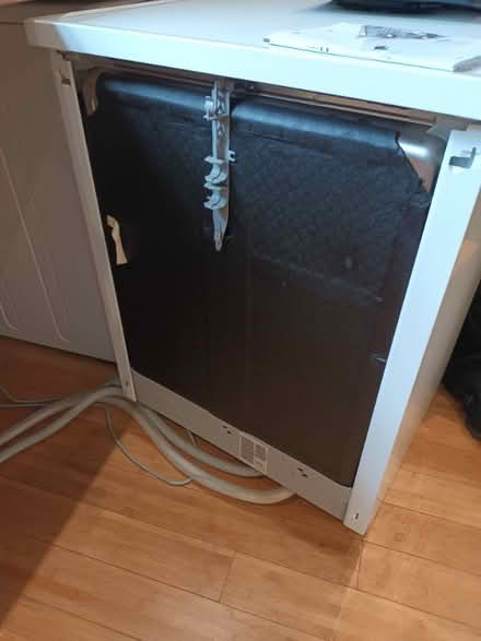 Photo of free faulty bosch dishwasher (Catford South SE12) #3