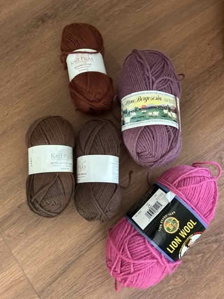 Photo of free Yarn (Hillandale in Silver Spring) #3