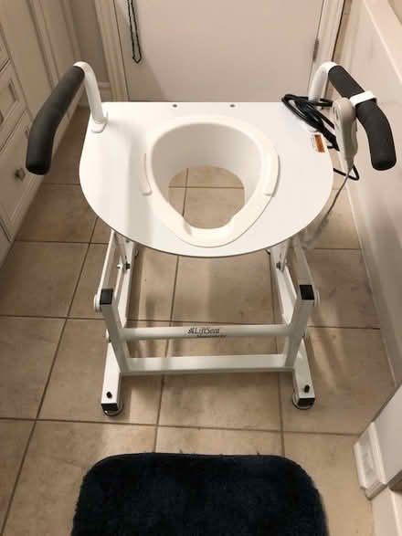 Photo of free Powered Toilet Lift Seat (Westboro) #1