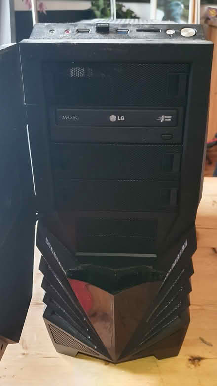 Photo of free 2013 - 2015 Gaming Computer (Camberwell Green) #3