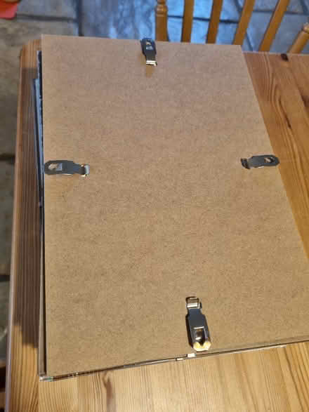 Photo of free A4 Glass clip frames (Burwell OX28) #3