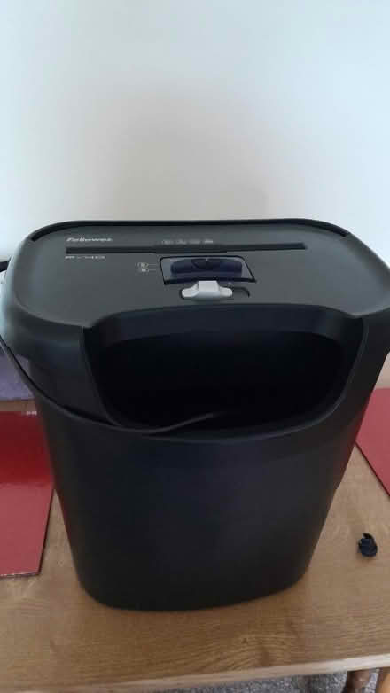 Photo of free Electric Paper shredder (Chells SG2) #1