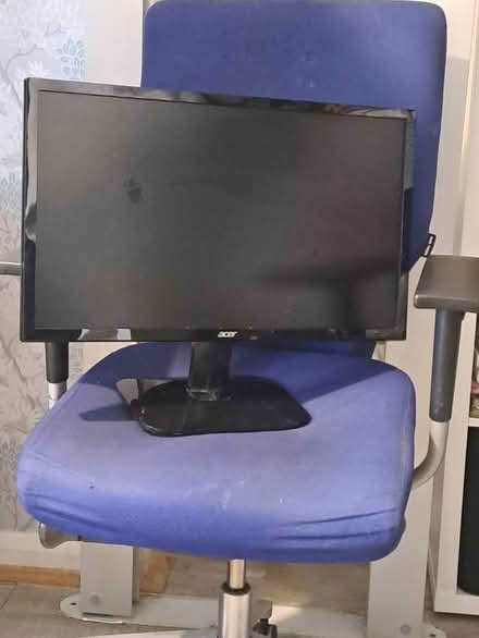 Photo of free Computer Monitor 24in (HAO near Wembley health centre) #1
